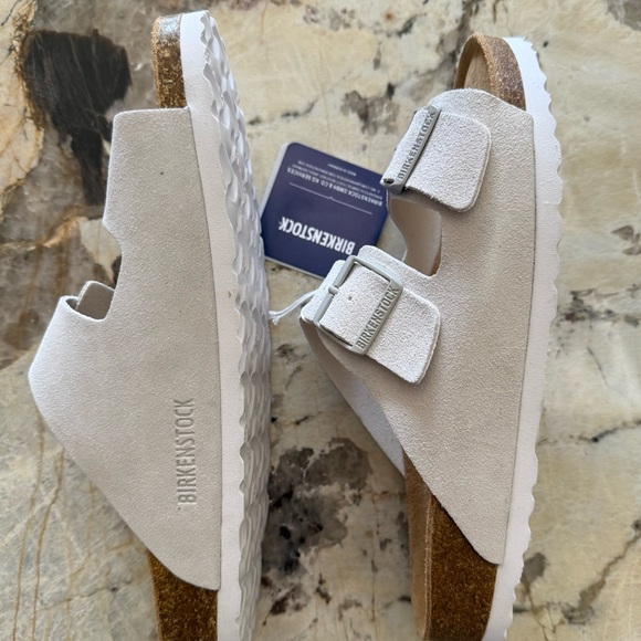 Birkenstock - NIB Women’s Arizona White Suede Soft Footbed 39 EU / 8.5-9 US N - Picture 5 of 6